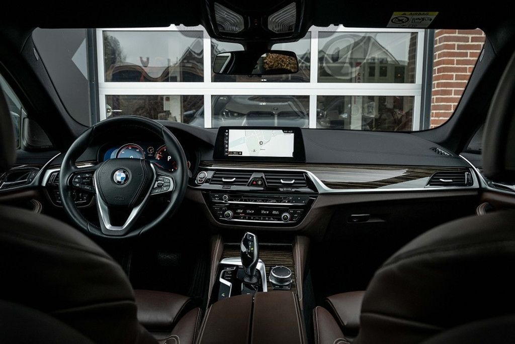 56193343-26.jpg